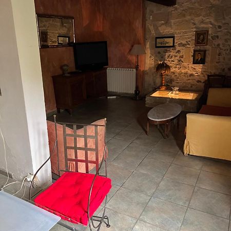 La Maison Sur La Place Aigues-Mortes Kültér fotó