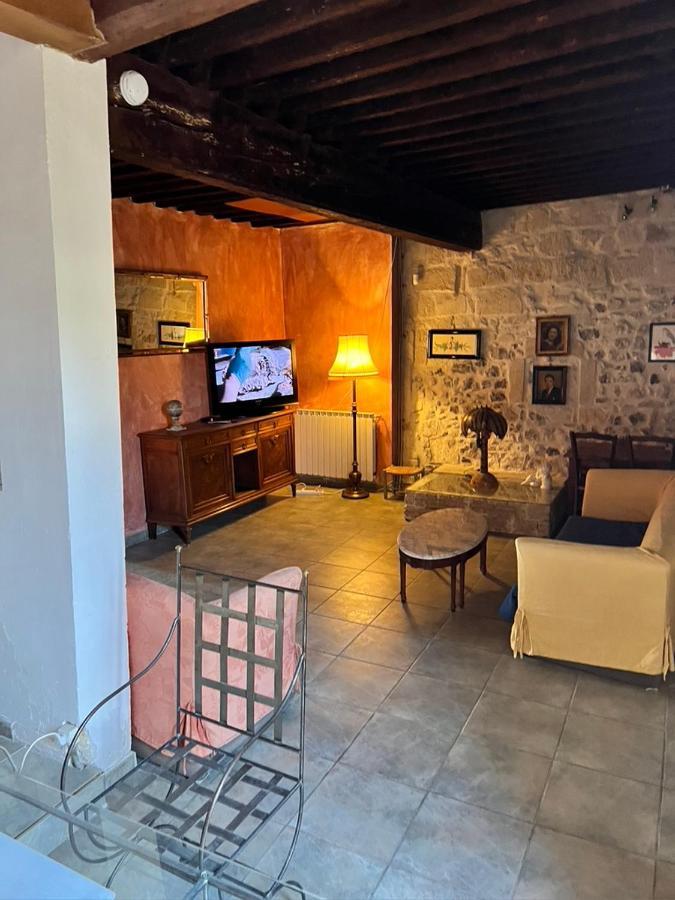 La Maison Sur La Place Aigues-Mortes Kültér fotó