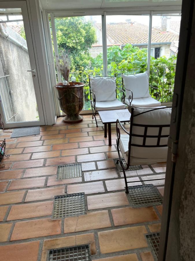 La Maison Sur La Place Aigues-Mortes Kültér fotó